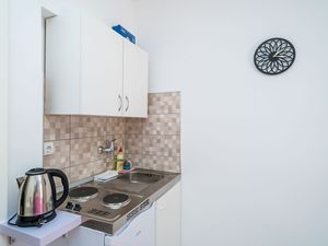 24058612-Ferienwohnung-2-Mlini-300x225-4