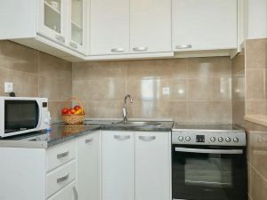 23980722-Ferienwohnung-2-Mljet-300x225-3