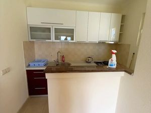 23961566-Ferienwohnung-4-Mljet-300x225-3