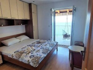 23980719-Ferienwohnung-4-Mljet-300x225-5