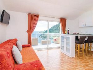 23980744-Ferienwohnung-4-Mljet-300x225-1