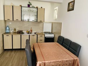 23928075-Ferienwohnung-7-Mljet-300x225-2