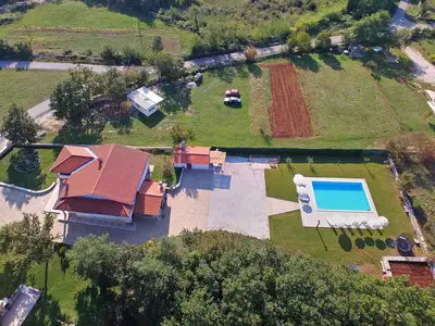 Ferienwohnung für 8 Personen (120 m²) in Modrušani 1/10