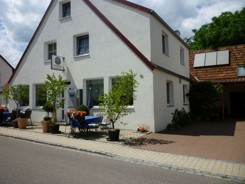 22306051-Ferienwohnung-3-Mönchsdeggingen-800x600-1