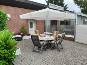 18288950-Ferienwohnung-3-Mönkebude-300x225-1