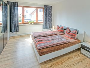 23765759-Ferienwohnung-6-Mönkebude-300x225-4