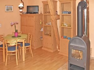 24004418-Ferienwohnung-2-Mönkebude-300x225-3