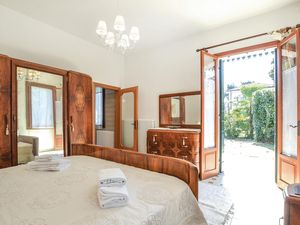 23738410-Ferienwohnung-4-Mogliano Veneto-300x225-2