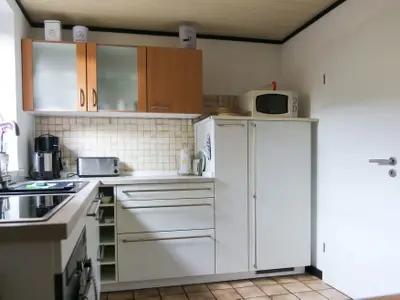 KITCHEN, INSIDE