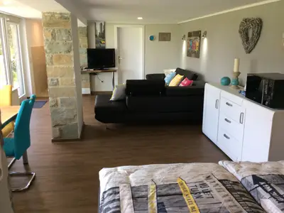 Photo, INSIDE, OUTSIDE