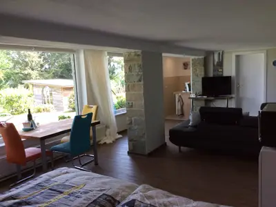 Photo, INSIDE, OUTSIDE