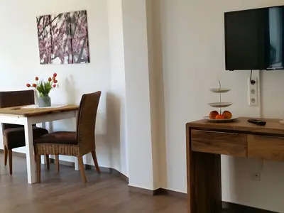 Photo, INSIDE, OUTSIDE