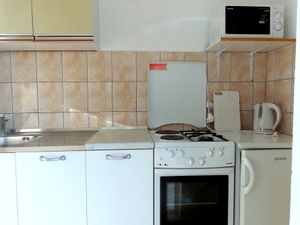 22669737-Ferienwohnung-3-Mokalo-300x225-1