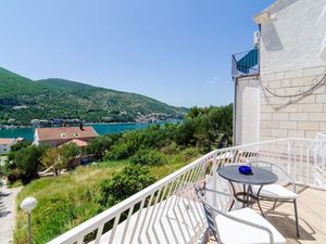 Ferienwohnung für 8 Personen (90 m²) in Mokošica