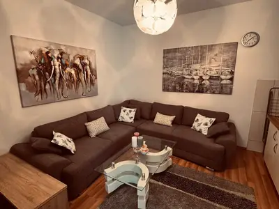 Ferienwohnung für 3 Personen (45 m²) in Mokošica 1/10