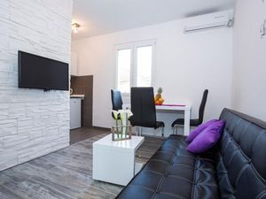 24057309-Ferienwohnung-3-Mokošica-300x225-3