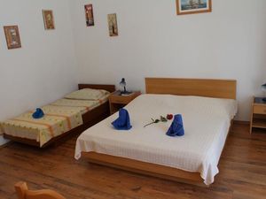 24057502-Ferienwohnung-3-Mokošica-300x225-5