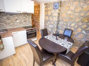 24058014-Ferienwohnung-3-Mokošica-300x225-4