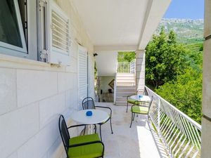 24058043-Ferienwohnung-8-Mokošica-300x225-1