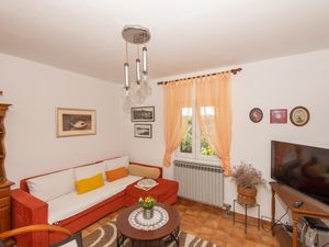 18693992-Ferienwohnung-6-Molat-300x225-1