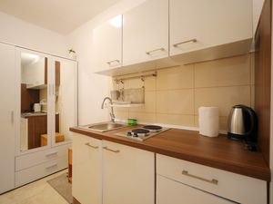 22925577-Ferienwohnung-2-Molat-300x225-2