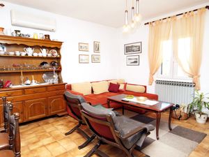 23929056-Ferienwohnung-6-Molat-300x225-2