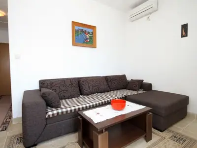 Ferienwohnung für 4 Personen in Molunat 10/10