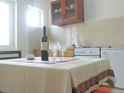 Ferienwohnung für 2 Personen (40 m²) in Molunat 5/10