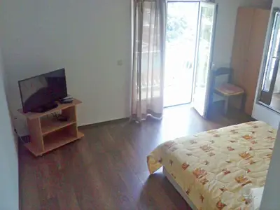 Ferienwohnung für 2 Personen (40 m²) in Molunat 7/10