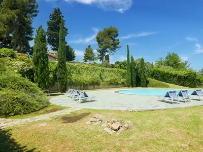 PoolOfHouse