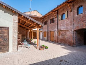 23858191-Ferienwohnung-3-Mondovì-300x225-2