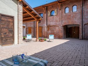 23858191-Ferienwohnung-3-Mondovì-300x225-4