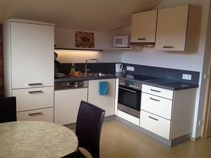 18586076-Ferienwohnung-4-Mondsee-300x225-3