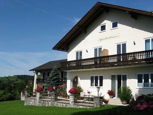 18981203-Ferienwohnung-2-Mondsee-300x225-2