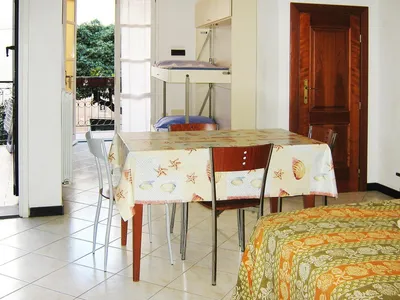 DiningRoom