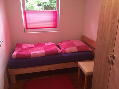 schlafzimmer-3-einzelbett