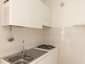 22954891-Ferienwohnung-3-Monopoli-300x225-4