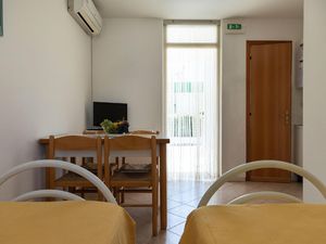 22954913-Ferienwohnung-4-Monopoli-300x225-4