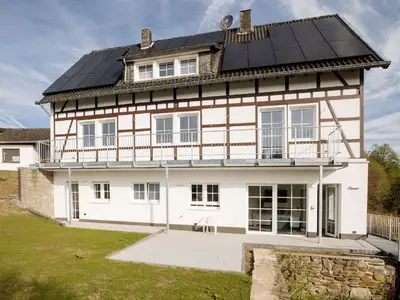 Ferienwohnung für 8 Personen (186 m²) in Monschau 1/10