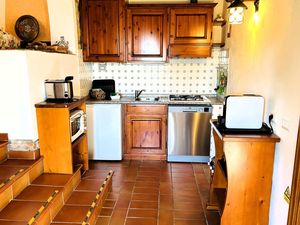 24016074-Ferienwohnung-3-Montaione-300x225-3