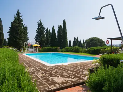 PoolOfHouse
