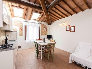 23287588-Ferienwohnung-2-Montalcino-300x225-3