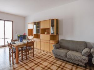 24016455-Ferienwohnung-5-Montauro-300x225-2