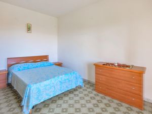 24016455-Ferienwohnung-5-Montauro-300x225-5