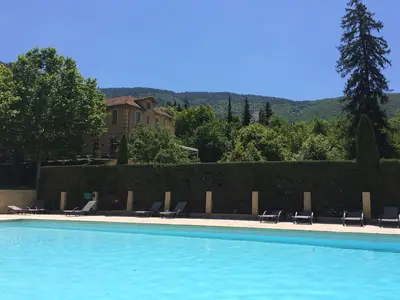 PoolOfHouse