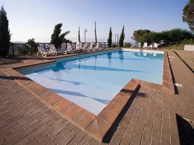 PoolOfHouse