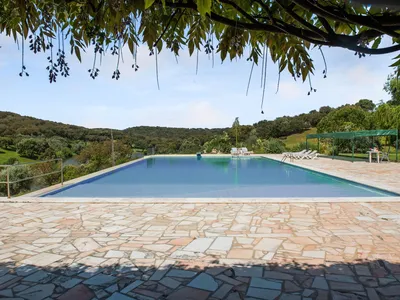 PoolOfHouse