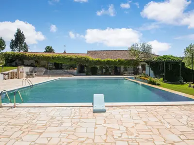 PoolOfHouse