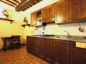 23333710-Ferienwohnung-4-Montepulciano-300x225-4