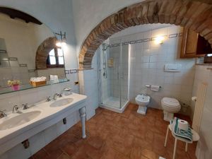 23333689-Ferienwohnung-4-Montepulciano-300x225-3